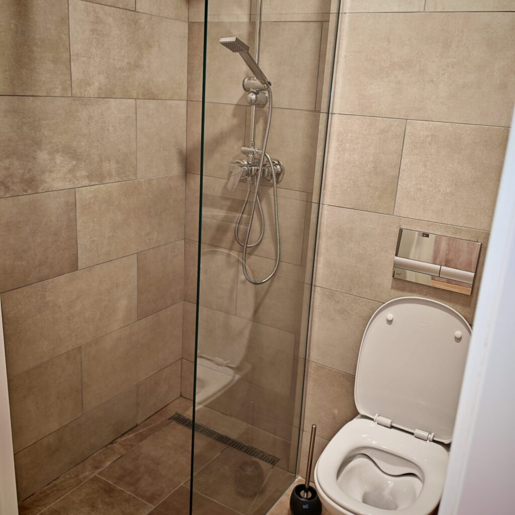 curatenie post constructor resita hotel
